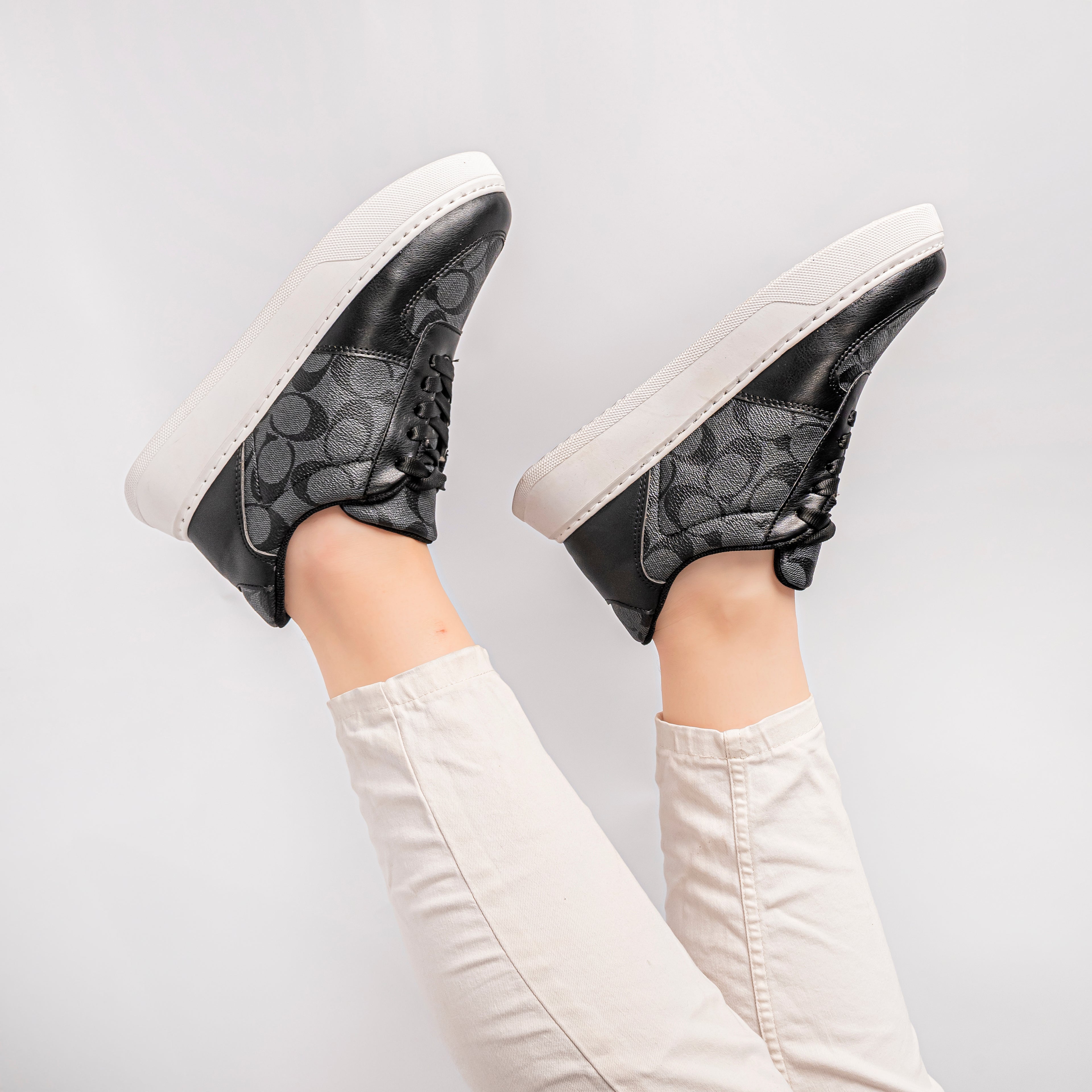 Women's Sneakers | Black- Model 595